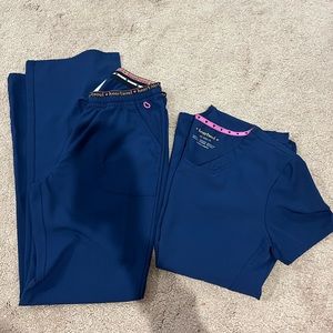HeartSoul Scrub Set